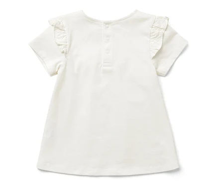 Weißes Kinder-T-Shirt mit kurzen Ärmeln und Rüschen.