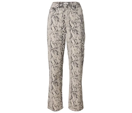 Gerade geschnittene Hose mit beigem und dunkelgrauem Schlangenmuster, flach auf weißem Hintergrund liegend.
