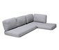 Lounge-Ecke mit höhenverstellbarem Couchtisch