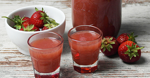 Erdbeerschnaps mit Vanille